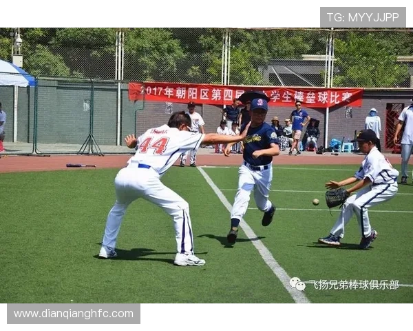 世锦赛特别报道：成都羽毛球队如何实现全面转型与突破之路