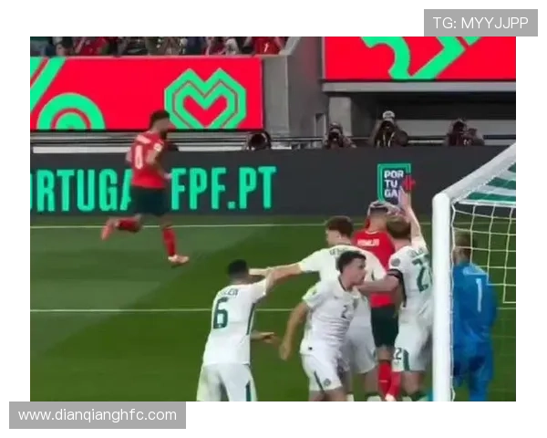 足球明星捂脸庆祝瞬间揭秘背后的情感与故事